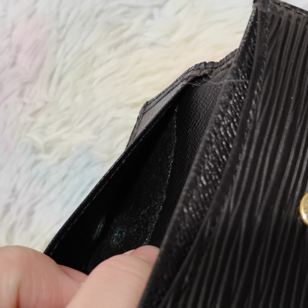 SALE! Authentic Louis Vuitton Black Epi Coin & Card Purse Vintage Wallet Unisex - Picture 10 of 13